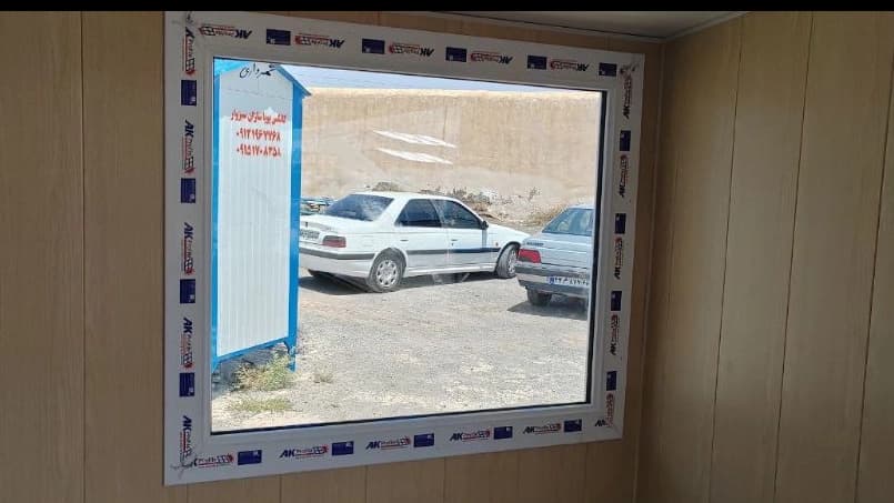 تعویض پنجره های کانکس سیار شهرداری با پنجره های upvc